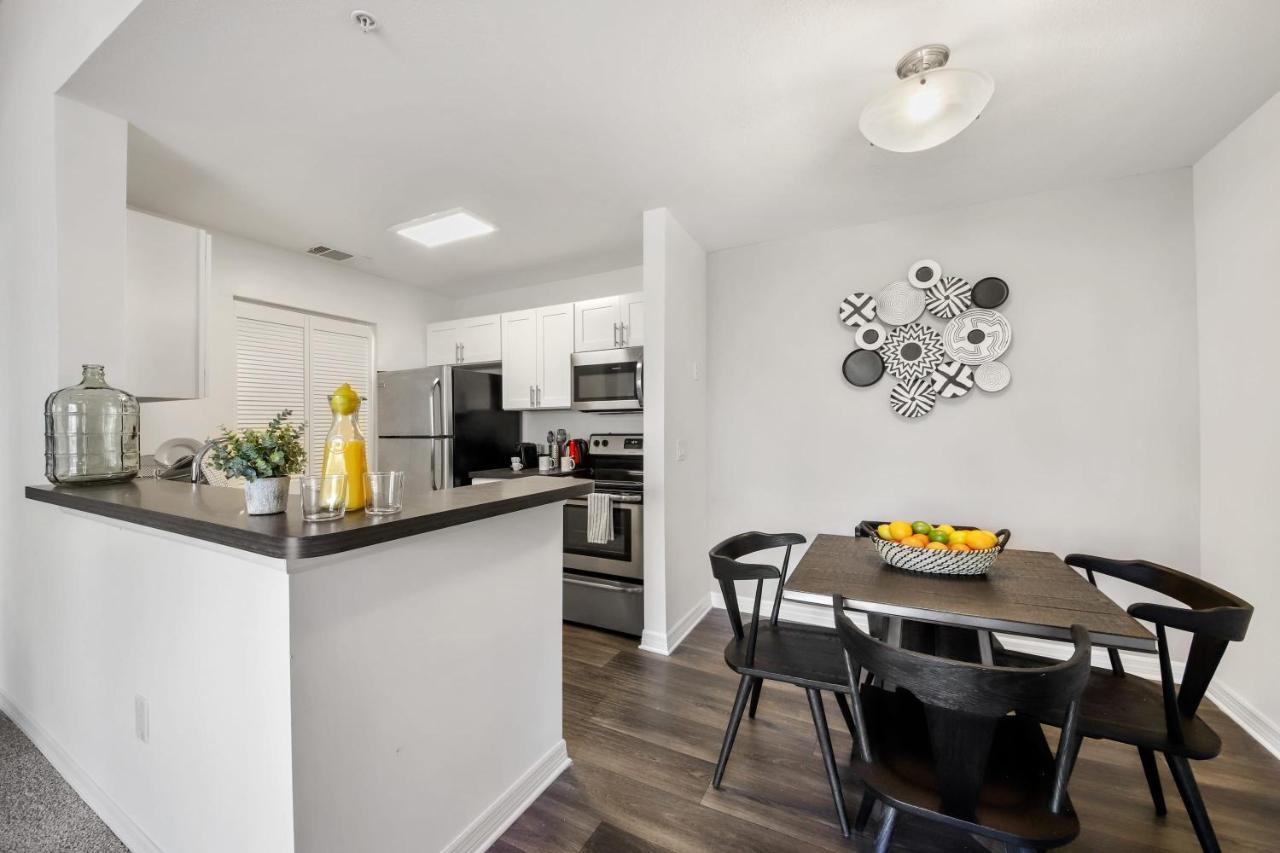 Comfy And Spacious 1Br W Pool Gym Workspace Bradenton Exteriér fotografie